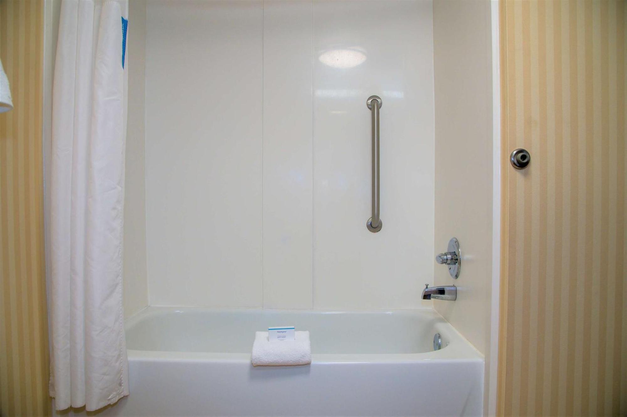 Hampton Inn Lewisburg Kültér fotó